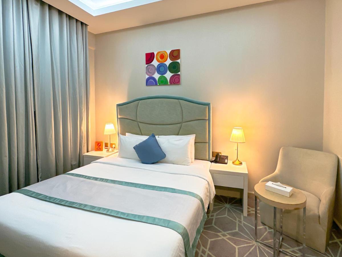 The Victory Hotel Doha Exterior foto